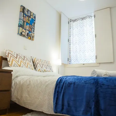 Apartment Fala-so 16 - 4 Bed Elegance In Historic District Lisbon